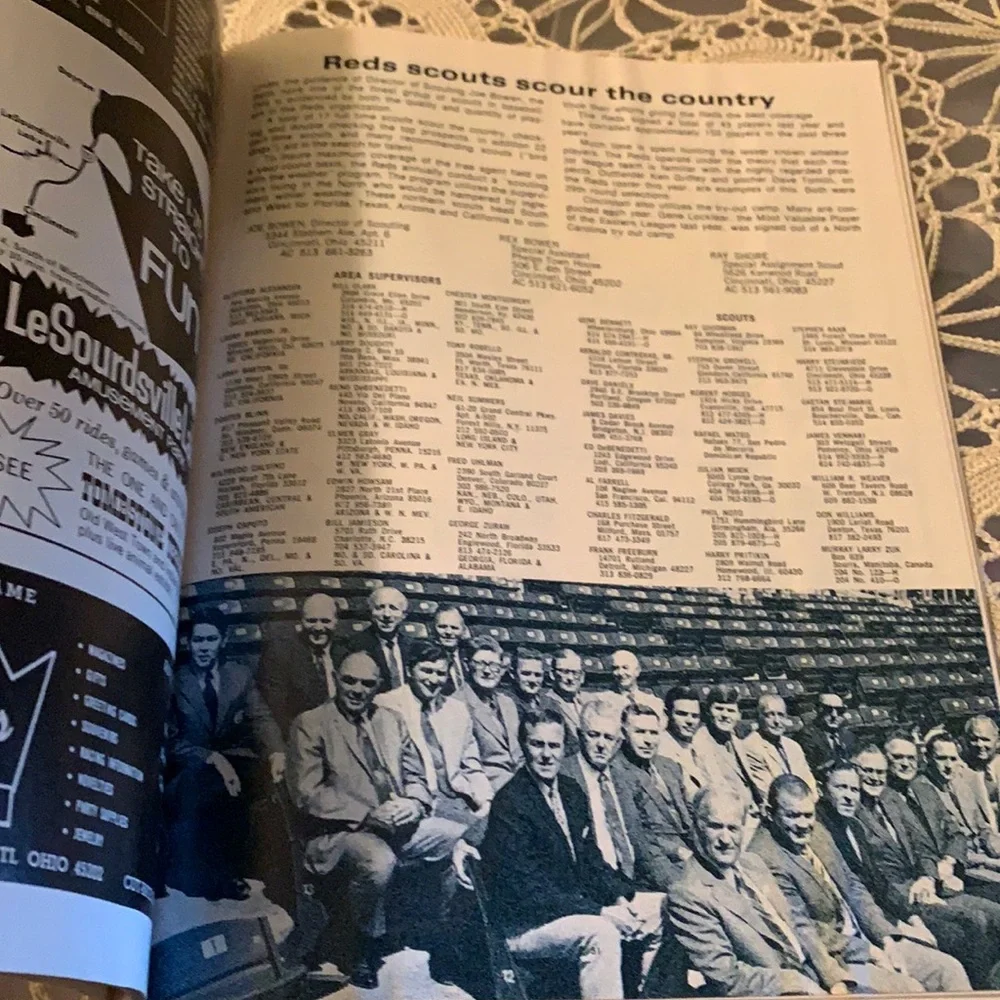 1972 Cincinnati Reds Yearbook-Pete Rose Johnny Bench Joe Morgan Tony Perez Good